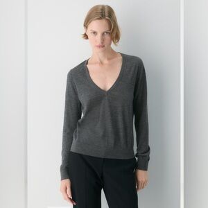 NEW TNA DRUZY VNECK 100% WOOL SWEATER